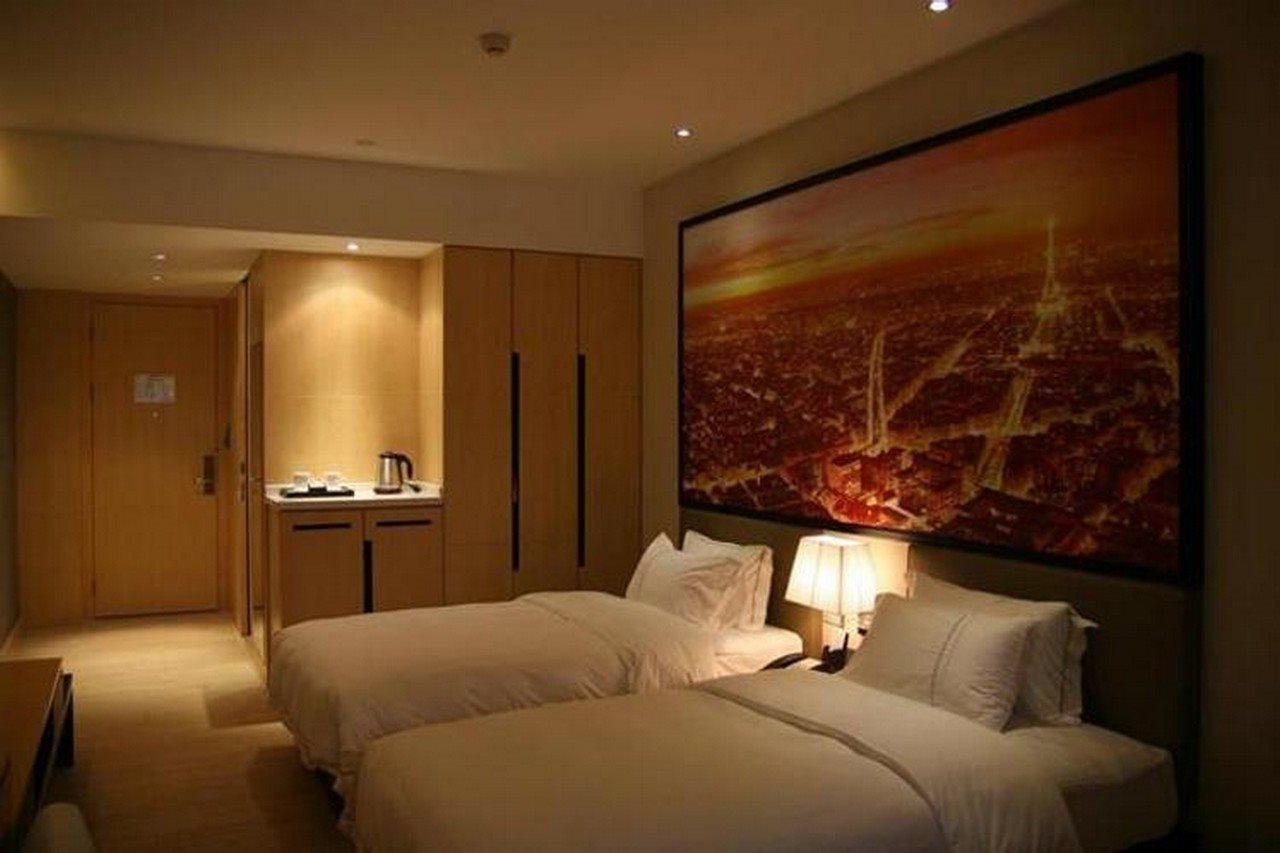 J-Hotel Гуанджоу Екстериор снимка